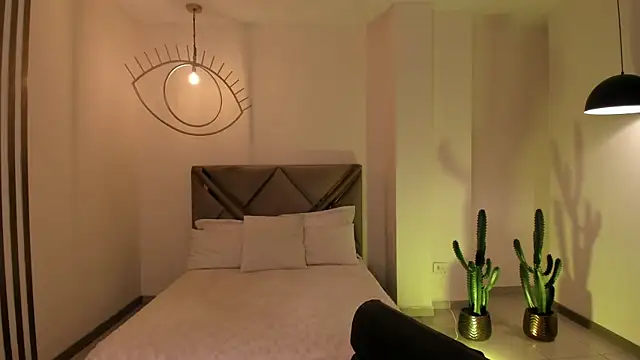 IsabellaMoreau online show from January 10, 2026, 7:59 pm