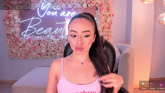 IsabellaMoreau online show from March 28, 2026, 7:13 pm