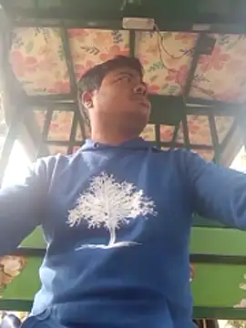 CatchingBouquet online show from January 11, 2026, 7:35 am