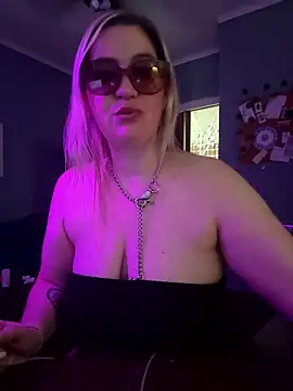 Granlady7 online show from January 18, 2026, 12:42 pm