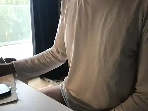 TomTop 11 online show from October 6, 2025, 7:28 am