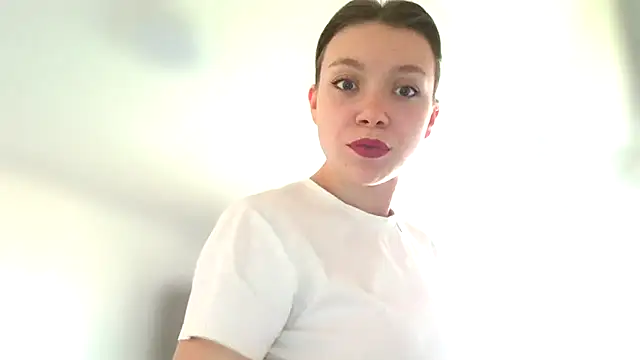 WonderAngela online show from March 4, 2026, 2:56 pm