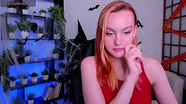 Ida FaneStain online show from November 2, 2025, 2:25 am