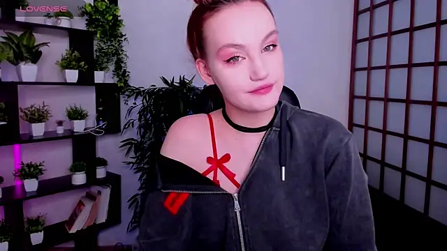 Snapshot of Ida_FaneStain chatting on February 19, 2026, 2:51 am Ida FaneStain online show from February 19, 2026, 2:51 am