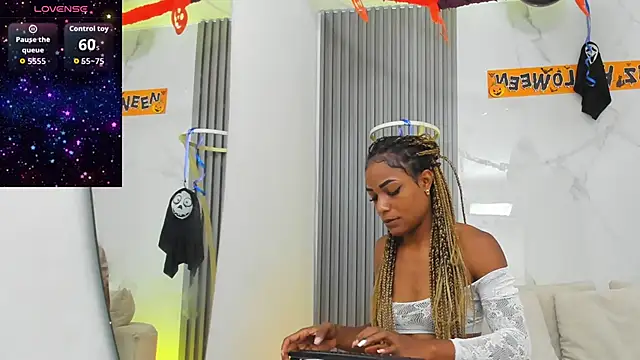 kiaratentation online show from November 5, 2025, 7:47 pm