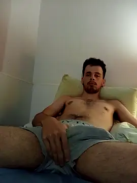 Snapshot of rocco3011 chatting on February 19, 2026, 8:38 pm rocco3011 online show from February 19, 2026, 8:38 pm