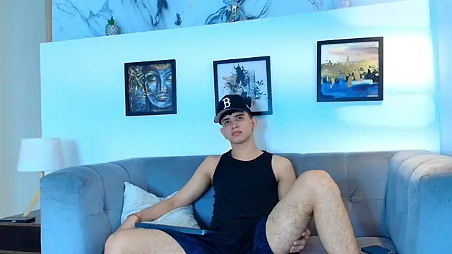 TWINKS FRIENDS online show from April 10, 2026, 1:27 pm