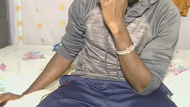 Snapshot of AfricanDickza chatting on October 7, 2025, 9:39 am AfricanDickza online show from October 7, 2025, 9:39 am