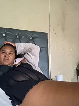 Snapshot of ChubbyAssyiyer chatting on November 5, 2025, 6:02 am ChubbyAssyiyer online show from November 5, 2025, 6:02 am