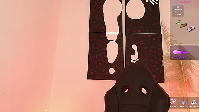 Iamlola  online show from September 25, 2025, 3:54 am