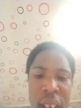 Snapshot of queemking chatting on December 21, 2025, 12:07 am queemking online show from December 21, 2025, 12:07 am