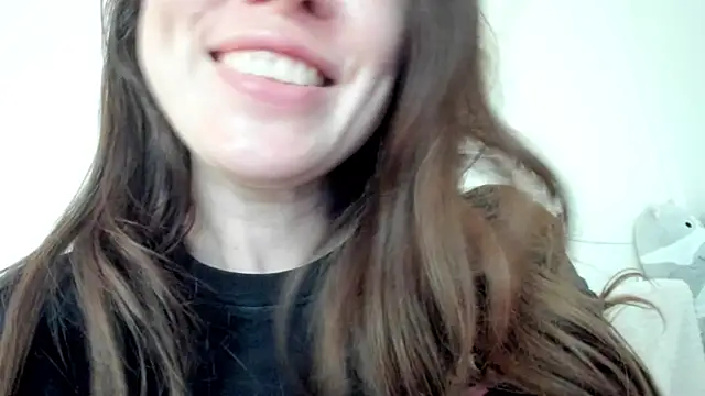 Lil Foxy9 online show from June 23, 2026, 1:42 pm