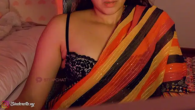 Snapshot of i-scream chatting on November 30, 2025, 12:31 pm i-scream online show from November 30, 2025, 12:31 pm