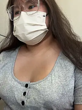 Snapshot of ariel_613 chatting on November 1, 2025, 6:37 am ariel 613 online show from November 1, 2025, 6:37 am