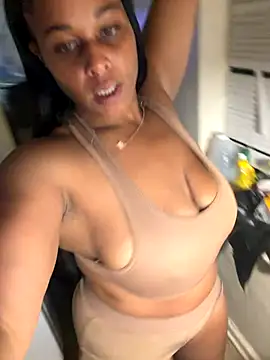 yummy0322 online show from October 19, 2025, 12:11 am