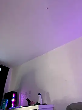 Snapshot of iamkatty_ chatting on October 5, 2025, 3:10 pm iamkatty online show from October 5, 2025, 3:10 pm