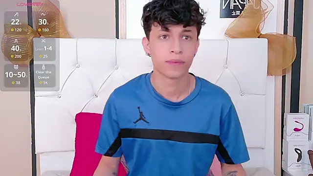 Axel  Evans online show from January 6, 2026, 12:09 pm