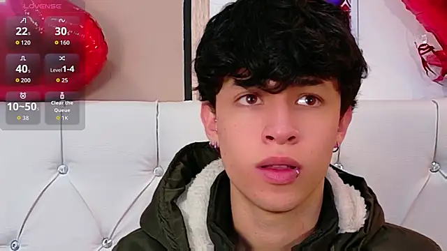 Axel  Evans online show from February 16, 2026, 1:07 pm