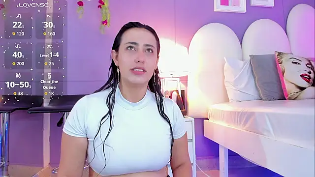 my aleja  online show from November 5, 2025, 2:50 pm