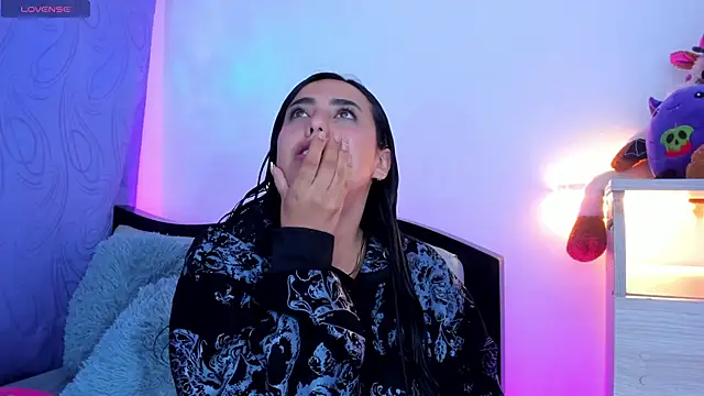 my aleja  online show from March 28, 2026, 3:06 am