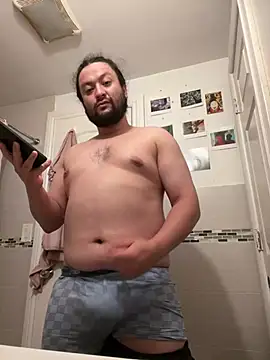 Snapshot of You-father chatting on July 5, 2026, 6:20 am You-father online show from July 5, 2026, 6:20 am