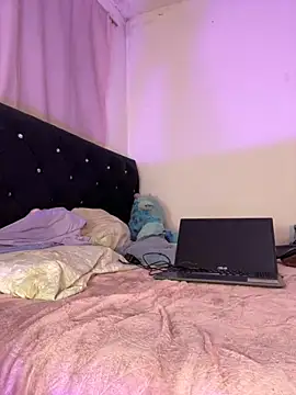 Im tinaa sr online show from November 3, 2025, 1:40 am