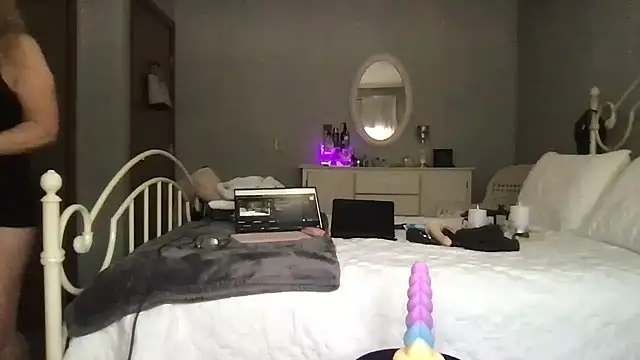 Snapshot of milf-Lacey chatting on February 1, 2026, 7:45 pm milf-Lacey online show from February 1, 2026, 7:45 pm