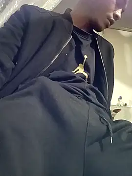 Snapshot of zebba12 chatting on February 12, 2026, 2:56 pm zebba12 online show from February 12, 2026, 2:56 pm