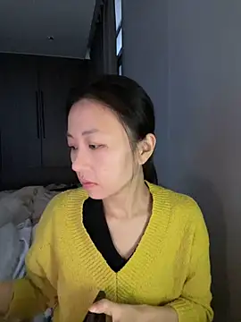 haiyan125216 online show from November 30, 2025, 8:07 am