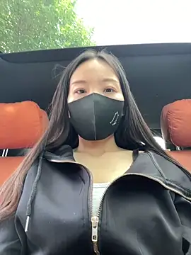 xinmeng-000 online show from May 28, 2026, 2:53 am
