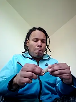 uratre online show from January 6, 2026, 6:00 pm