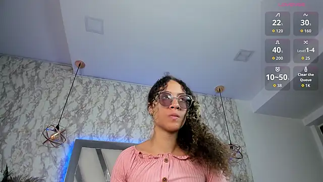 Hanna Cornee  online show from September 11, 2025, 2:50 pm