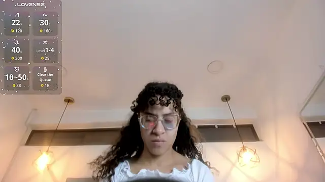 Hanna Cornee  online show from February 10, 2026, 12:20 pm