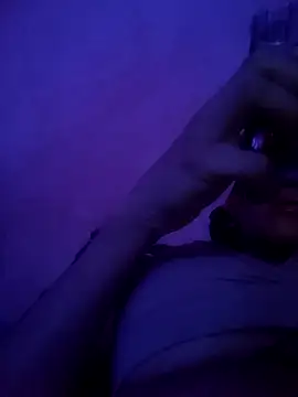 Kellye hotTs online show from November 7, 2025, 10:26 am