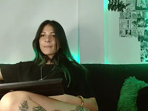 Chloe paytone online show from October 5, 2025, 1:15 am