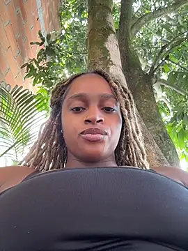 Snapshot of darle_volant chatting on July 15, 2026, 7:30 pm darle volant online show from July 15, 2026, 7:30 pm
