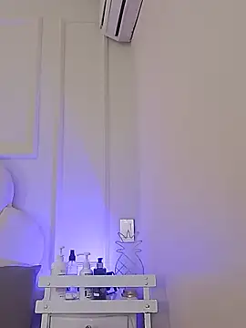 Kaylachannell online show from May 24, 2026, 3:44 am