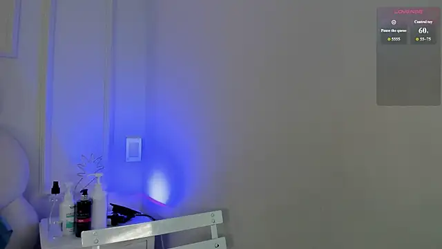Kaylachannell online show from June 3, 2026, 3:42 am