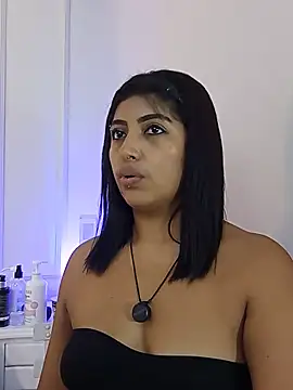 Snapshot of Kaylachannell chatting on June 10, 2026, 3:29 am Kaylachannell online show from June 10, 2026, 3:29 am