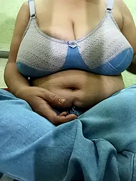 chocobbsneha567 online show from December 17, 2025, 10:54 am