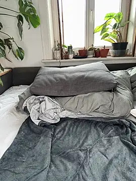 Snapshot of FayeFlame chatting on March 24, 2026, 12:32 pm FayeFlame online show from March 24, 2026, 12:32 pm