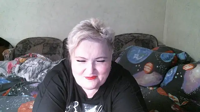 Lana555 online show from June 18, 2026, 9:19 pm