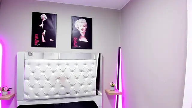 hanna sexx   online show from March 14, 2025, 12:07 pm