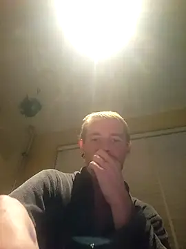 piercingpik online show from October 16, 2025, 8:43 pm