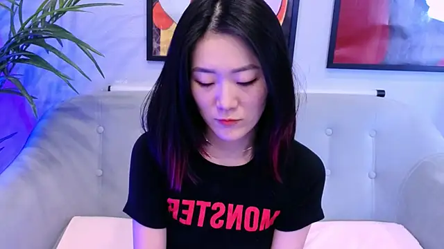 AikoYamada online show from January 11, 2026, 8:19 am