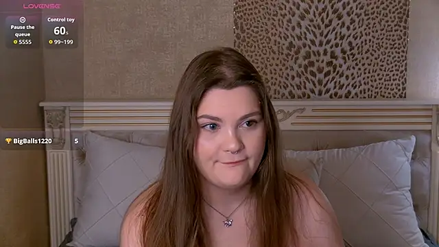 EmilyHyde online show from September 30, 2025, 8:36 pm