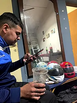 Snapshot of Gasben chatting on November 9, 2025, 5:50 am Gasben online show from November 9, 2025, 5:50 am