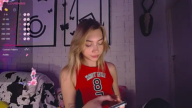 Snapshot of nikkichu chatting on October 11, 2025, 5:28 am nikkichu online show from October 11, 2025, 5:28 am