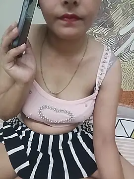 Snapshot of Pihu_Chopra chatting on July 3, 2026, 4:24 pm Pihu Chopra online show from July 3, 2026, 4:24 pm