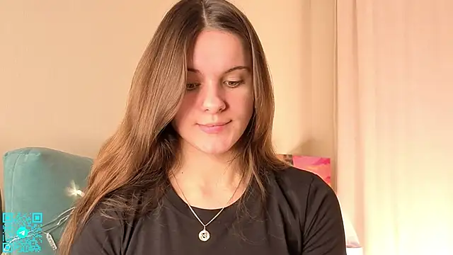 chloemilka online show from November 29, 2025, 6:55 pm